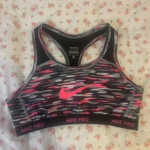 Nike Pro Camo Sports Bra